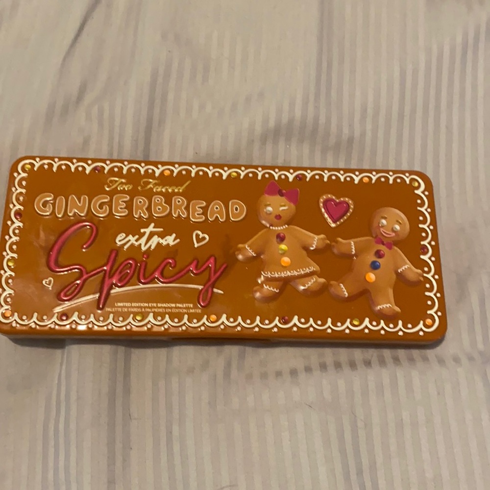 Too Faced Gingerbread Extra Spicy palette